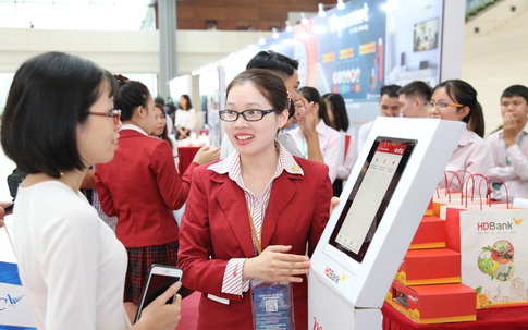 Tải App trúng Vespa, ở nhà và mua sắm online