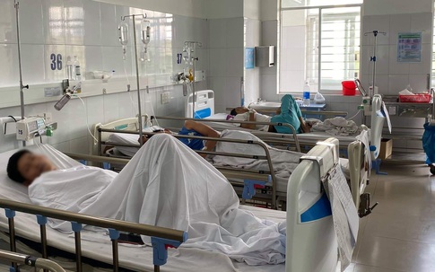 NÓNG: 135 người ở Đà Nẵng nhập viện nghi do ngộ độc thực phẩm