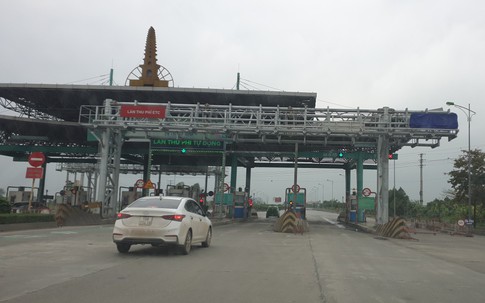 Sau khi Bộ trưởng bộ GTVT tự “nghiêm khắc phê bình”: Chuyên gia bàn giải pháp “gỡ khó” thu phí không dừng
