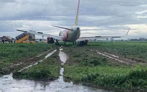 Máy bay Vietjet lao ra khỏi đường băng Tân Sơn Nhất