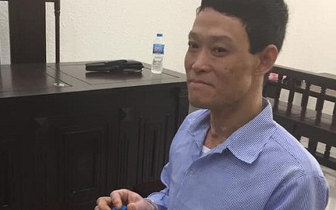 Hất xăng đốt khiến con riêng của vợ tử vong, gã chồng độc ác lĩnh án tử