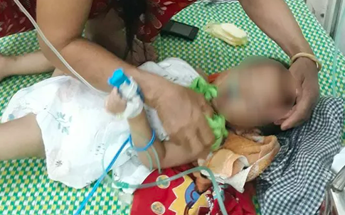 Diễn biến sức khoẻ của bé trai 19 tháng tuổi bị bỏ quên trên xe ô tô giữa trưa nắng ở Vĩnh Phúc
