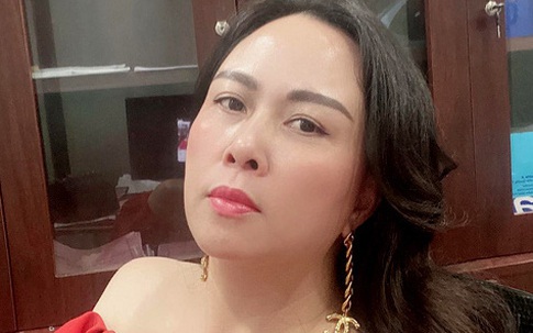 Phượng Chanel bỏ về khi Quách Ngọc Ngoan công khai chuyện có con chung