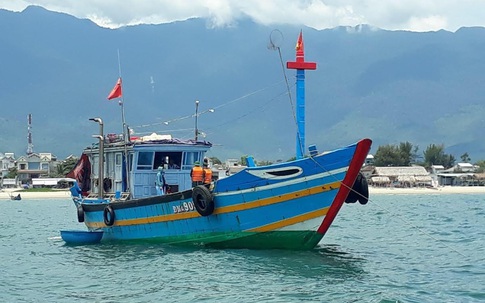 Phát hiện tàu cá chở 9 người từ Đà Nẵng ra Huế để trốn cách ly