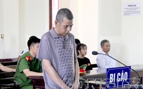 Gã hàng xóm độc ác nửa đêm ra tay chém chết cụ bà hàng xóm