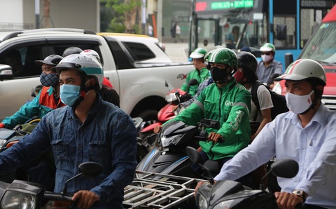 Hà Nội đề nghị người dân không ra khỏi nhà khi không cần thiết, không tập trung quá 30 người tại nơi công cộng