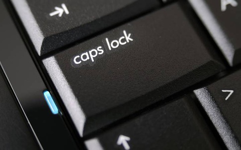 Tại sao phím caps lock vẫn tồn tại đến ngày nay dù tính năng hạn chế?