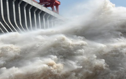 Tin lũ lụt mới nhất ở Trung Quốc: Mưa xối xả đe dọa đậpTam Hiệp, người dân tiếp tục hứng chịu thiệt hại nặng nề