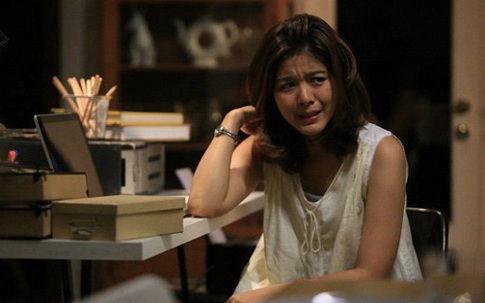 Chồng lấy hết tiền tiết kiệm bỏ đi biệt tích, một năm sau xuất hiện trước cửa khiến mẹ con tôi sợ hãi ôm chặt nhau mà không dám mở cửa