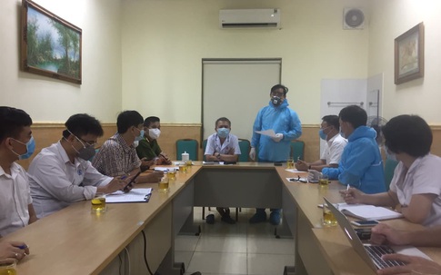 Bộ Y tế làm việc khẩn trong đêm tại Bệnh viện E, yêu cầu xây dựng ngay phương án nếu phải đóng cửa