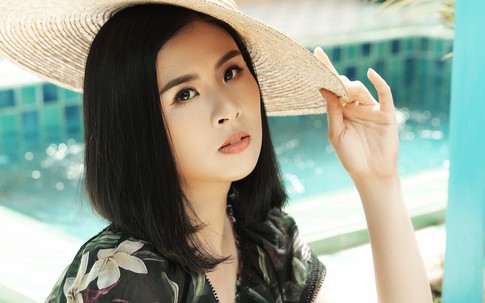Ngọc Hân: 'Bố bảo vinh quang của hoa hậu phù du lắm'