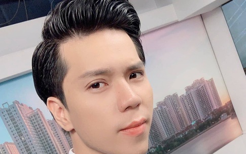 Chân dung nam chính 'Người ấy là ai' tập cuối: Là MC truyền hình Quốc hội, sở hữu giọng nói đầy ấm áp đốn tim khán giả