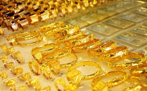 Giá vàng hôm nay 24/8: Cắm đầu lao dốc, người mua nguy cơ lỗ nặng