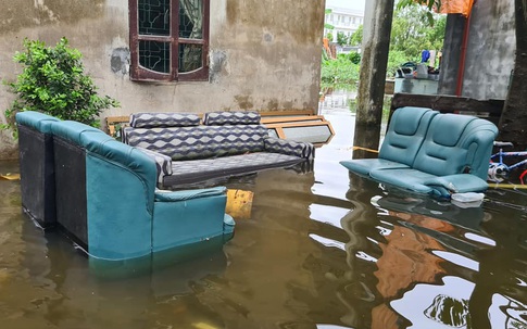 Hàng chục hộ dân ở Hải Phòng khốn khổ vì hễ mưa là ngập lụt