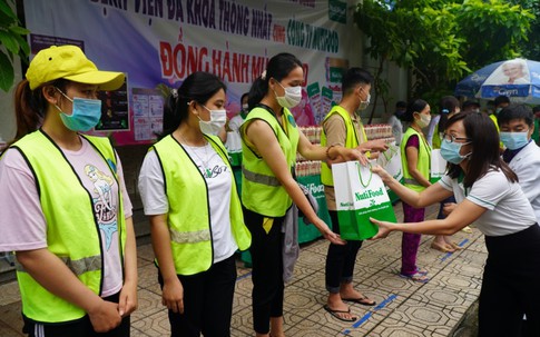 Nutifood trao tặng 3,5 triệu sản phẩm trị giá 30 tỷ đồng cho chương trình “sức mạnh Việt chung tay đẩy lùi COVID"