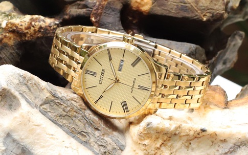 Mua ngay đồng hồ Citizen chính hãng mẫu mới nhất giảm giá đến 40% tại Đăng Quang Watch.