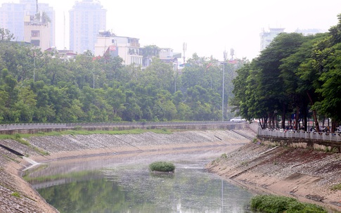 Sông Tô Lịch đôi lúc vẫn đẹp mộng mơ dù chưa xây dựng công viên lịch sử - văn hoá - tâm linh