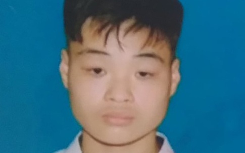 Dùng 'ảnh nóng' ép bạn gái quan hệ tình dục