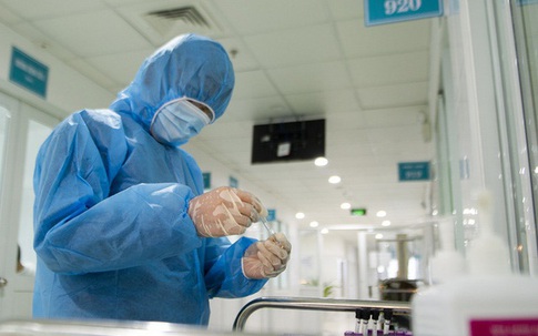 Phát hiện người phụ nữ mắc COVID-19 được cách ly ngay tại Hà Nội