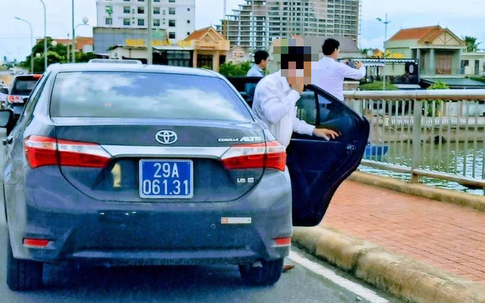 Thứ trưởng Bộ Xây dựng lên tiếng về đoàn xe biển xanh dừng đỗ trên cầu Nhật Lệ 1