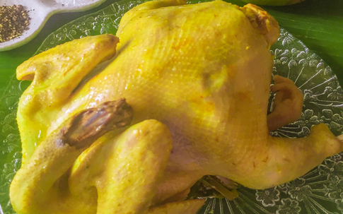 Nghỉ lễ trổ tài làm gà ủ muối ngon ngọt đậm đà đãi cả nhà thôi các mẹ ơi!