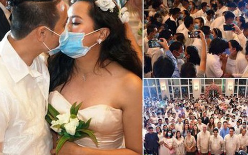Hàng trăm cặp đôi đeo khẩu trang cưới tập thể ở Philippines