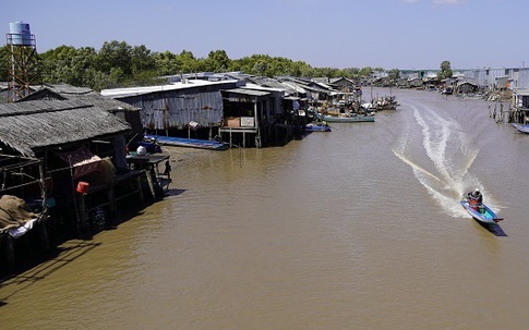 Xóm nhà không cửa ở Đất Mũi