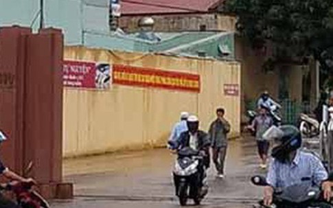 Trung tá công an bị chém đứt gân tay khi giải cứu thiếu nữ