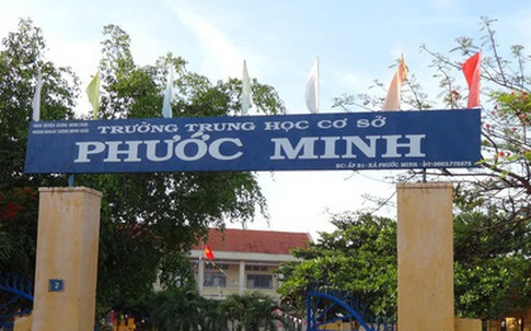 Thầy giáo bị tố dâm ô 4 nam sinh