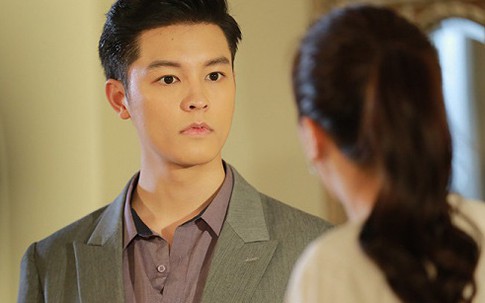 Chuẩn bị đi nộp đơn ly hôn, bà nội của chồng bất ngờ "náo loạn" yêu cầu một việc khiến chồng thẫn thờ rồi quyết định xé đơn