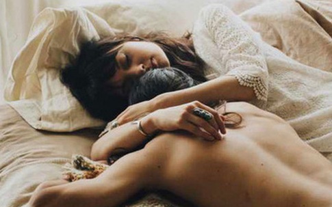 Chỉ cần khơi dậy những 'địa đạo' này của đàn ông, bạn sẽ là 'nữ hoàng phòng the' khiến chàng phải mê mệt