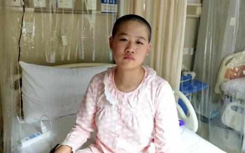 Con gái mới 11 tuổi đã phải dùng thuốc tránh thai hàng ngày, mẹ đau lòng tiết lộ lý do khiến ai cũng thương xót