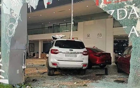 Phú Thọ: Khởi tố nữ tài xế lái thử xe tông chết người tại showroom ô tô