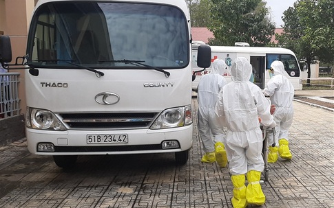 TP.HCM phát hiện 2 ca mắc mới, thêm 1.200 người vào cách ly tập trung