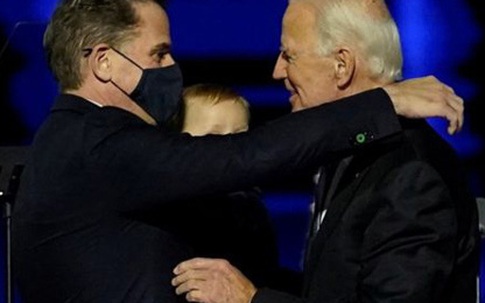 Người con trai thứ 2 của Tân Tổng thống Mỹ Joe Biden: Vượt qua ma túy trở thành cánh tay phải đắc lực cho cha
