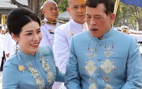 Quyết định bất ngờ của Vua Thái Lan: Phong Hoàng quý phi thành Hoàng hậu