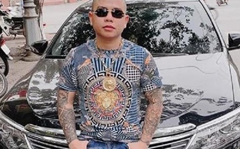 Về Hải Dương ăn cỗ, xe ô tô của "thánh chửi" Dương Minh Tuyền bị bắn trong đêm