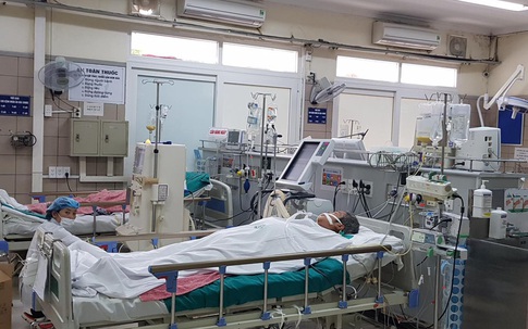 Chết vì mải uống rượu không ăn uống