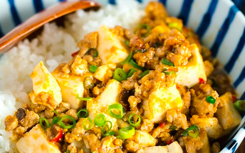 Đậu hũ sốt thịt băm
