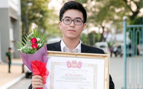 Chàng trai Ngoại thương “mưa giải thưởng” chia sẻ phương pháp học tập hiệu quả