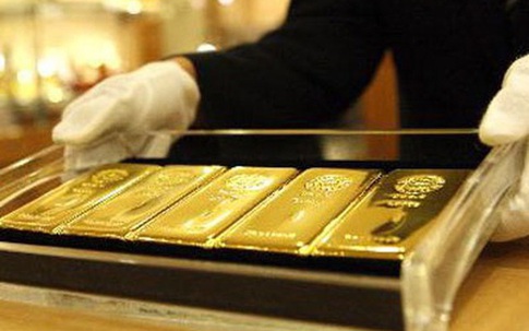 Giá vàng hôm nay 22/2: Lao dốc, người mua vàng ngày Vía Thần Tài lỗ mạnh chỉ sau 1 ngày