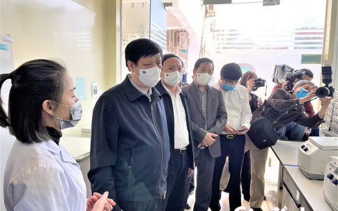 Bộ trưởng Bộ Y tế kiểm tra công tác phòng, chống dịch tại Quảng Ninh