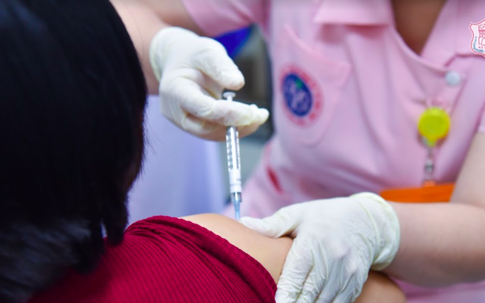 96 người hoàn thành mũi 1, sáng nay tiêm mũi 2 vaccine Covivac cho 6 tình nguyện viên
