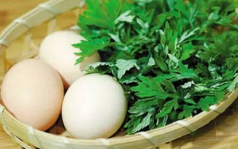 Tác dụng đáng sợ của rau ngải cứu, nếu bạn thuộc 1 trong 3 nhóm người này cần từ bỏ ngay