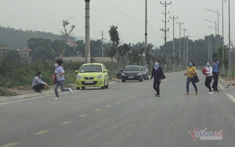 Diễn biến mới vụ trăm công nhân bỏ chạy khi có đoàn kiểm tra COVID-19