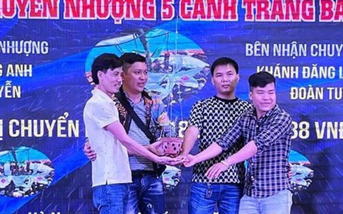 Lan đột biến chục tỷ đồng: Hào nhoáng như đa cấp và rủi ro sập bẫy