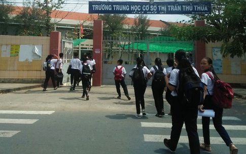 Phụ huynh xông vào trường đánh bạn học của con để dằn mặt