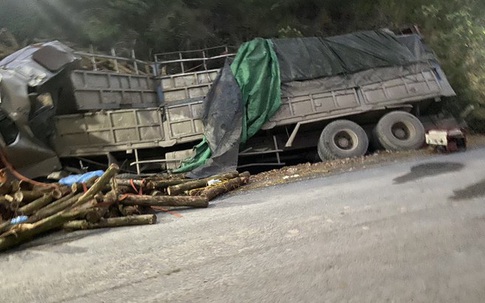 Danh tính 7 người tử vong do xe tải mất lái ở Thanh Hoá