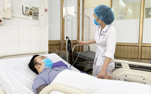 Nam sinh viên vượt hàng nghìn cây số để mổ ung thư
