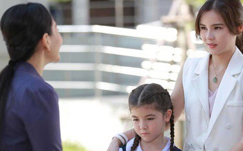 Mẹ chồng hứa đuổi nhân tình của con trai nhưng đến khi nghe tiếng trẻ con khóc trong nhà, nàng dâu mới nhận ra sự thật oan trái